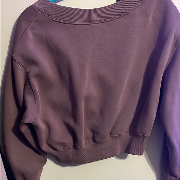 Nike Mauve Cropped Sweatshirt - Picture 2 of 4